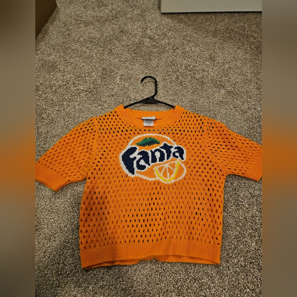 Orange top - Picture 2 of 4
